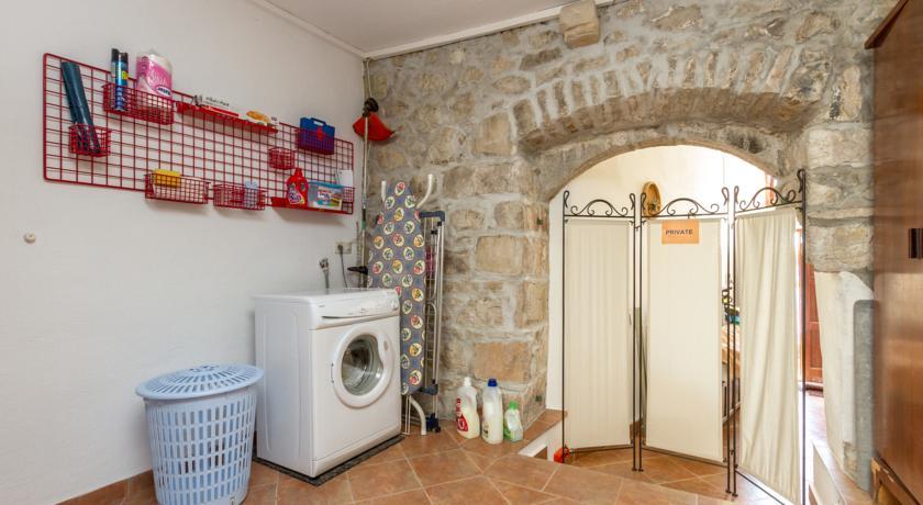 Renovated Old Stone House Apartman *